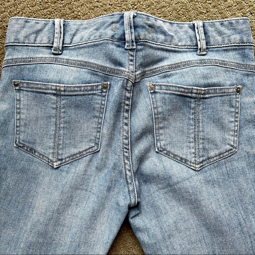 🎉HOST PICK🎉 Free People light wash ankle cut denim jeans - Picture 9 of 10